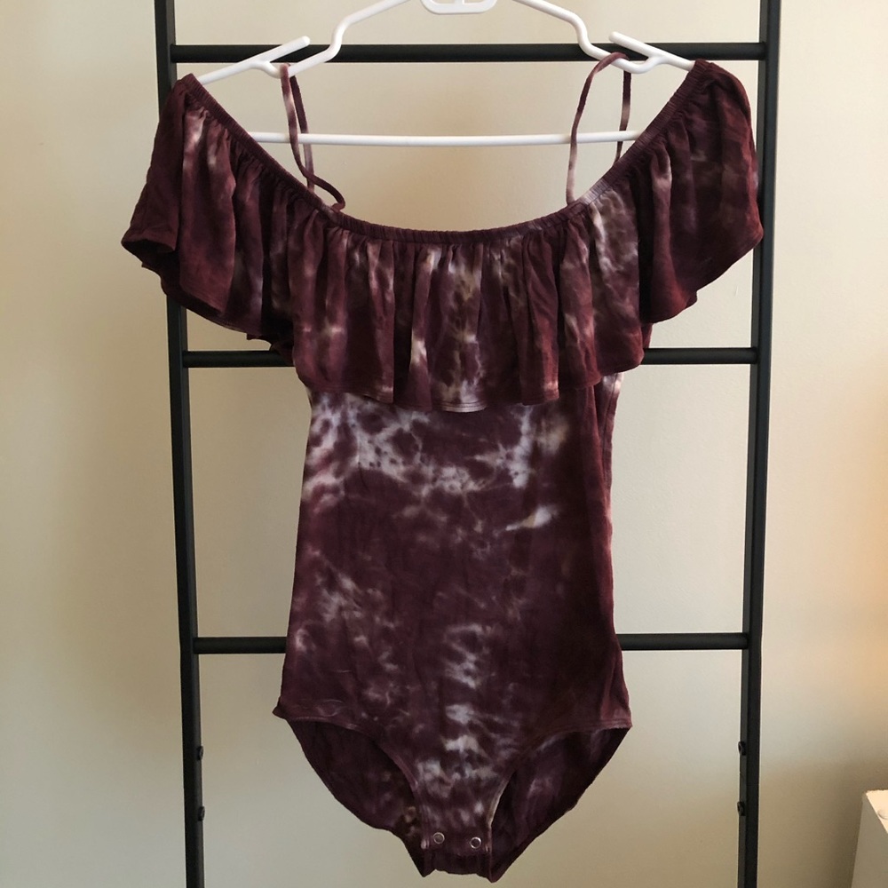 American Eagle off the shoulder tie dye bodysuit